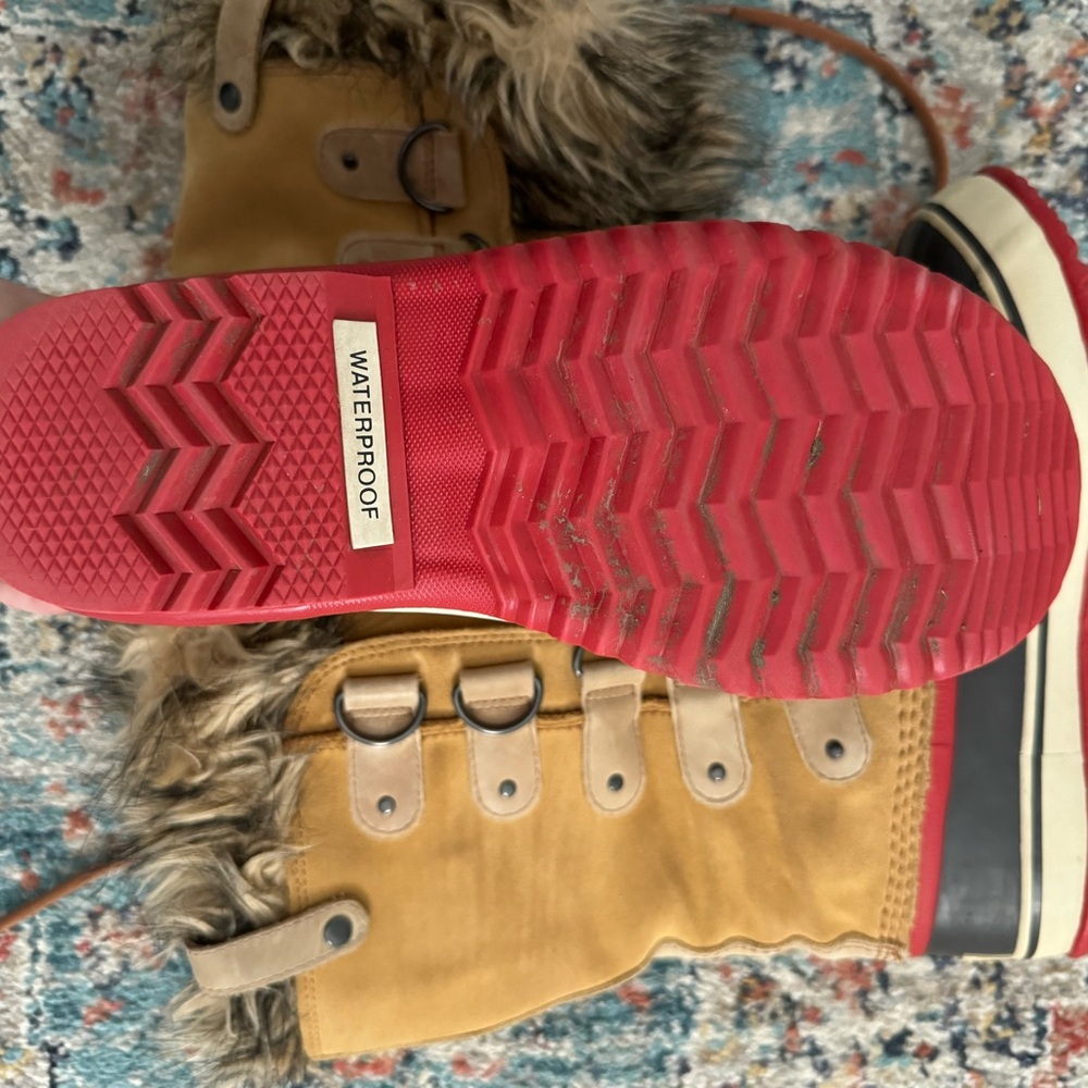 Sorel Womens Winter Boot, size 8